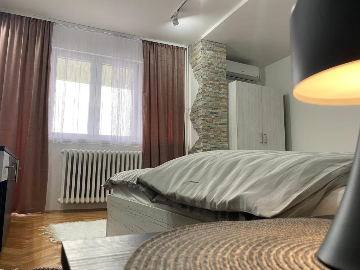 Apartman Bonaca Ni Esterno foto
